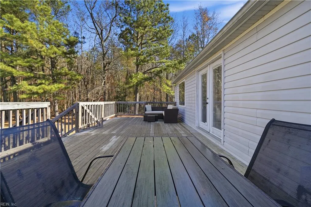 Zuni, Virginia 23898, United States, 4 Bedrooms Bedrooms, ,2 BathroomsBathrooms,Residential,Active,248603