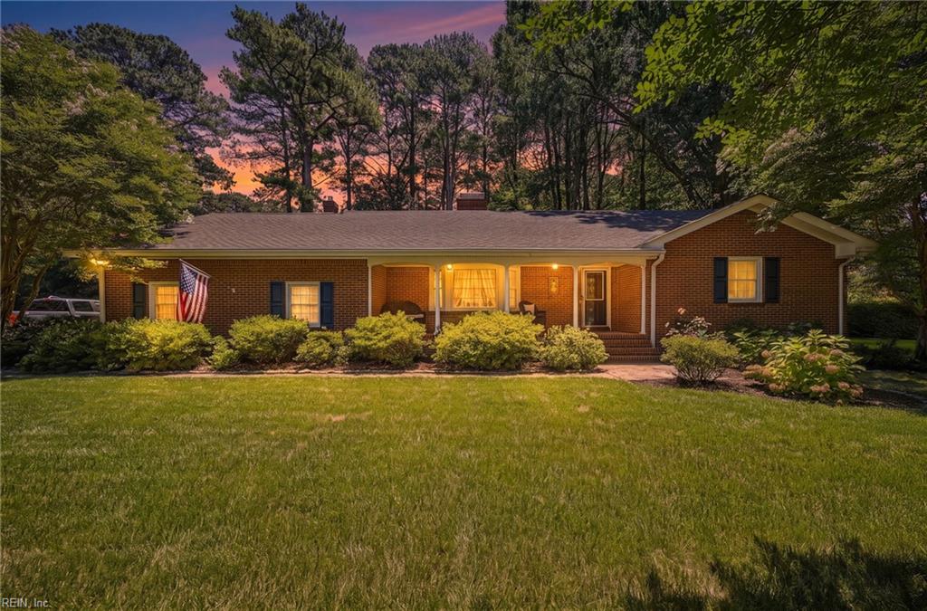 Photo of 4340 Lynnville Crescent, Virginia Beach, VA 23452 (MLS # 10644392)