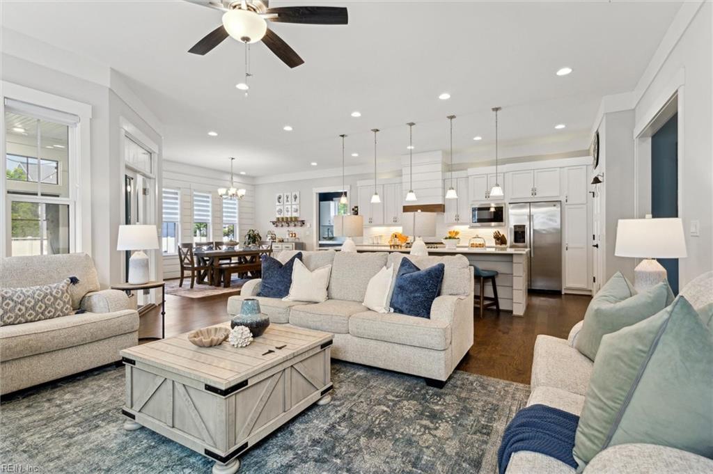 2245 Chamberino DR