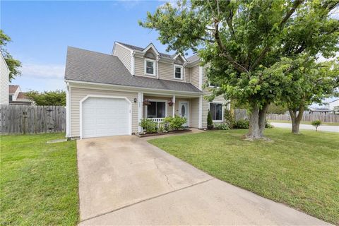 Single Family Residence in Virginia Beach VA 900 Martingale Court.jpg