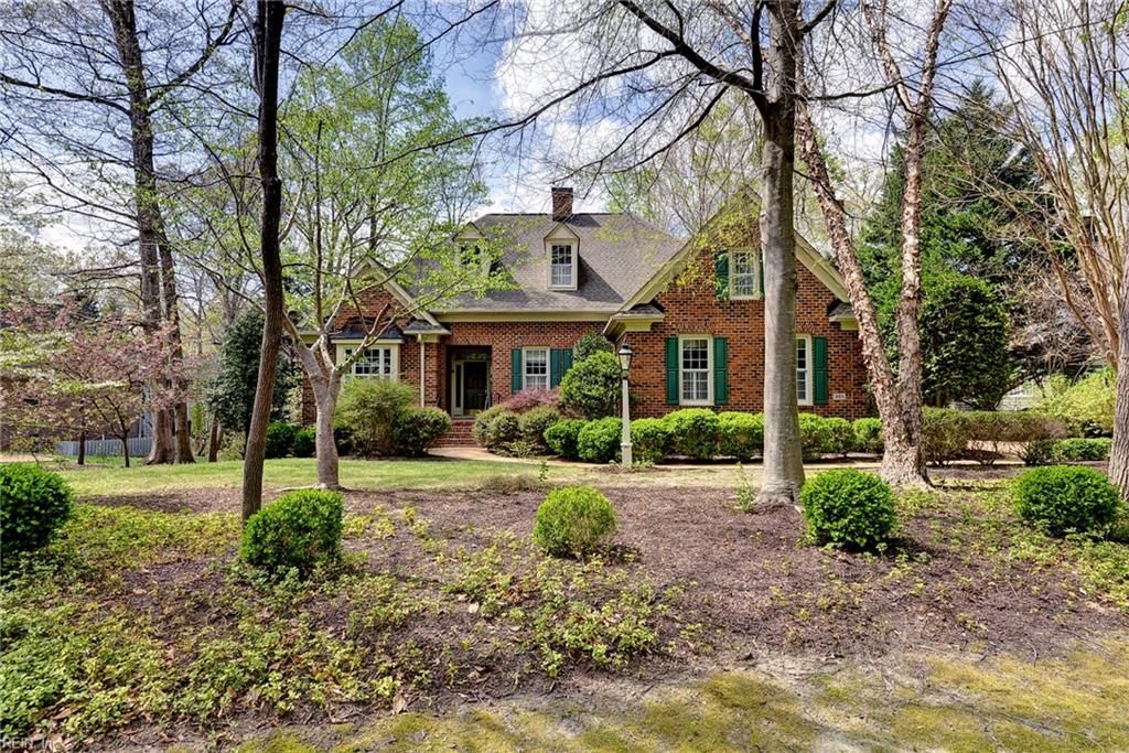 Photo of 201 Heritage Pointe, Williamsburg, VA 23188 (MLS # 10631692)