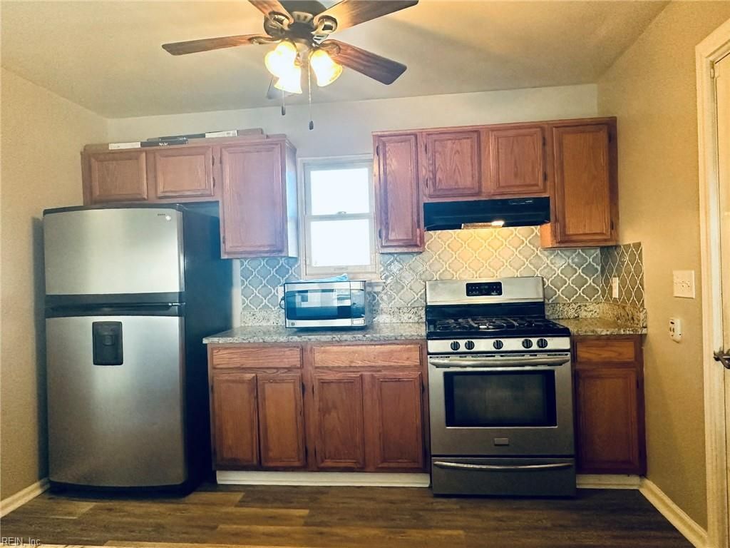 Photo of 1513 Lincoln Court, Chesapeake, VA 23320 (MLS # 10613437)