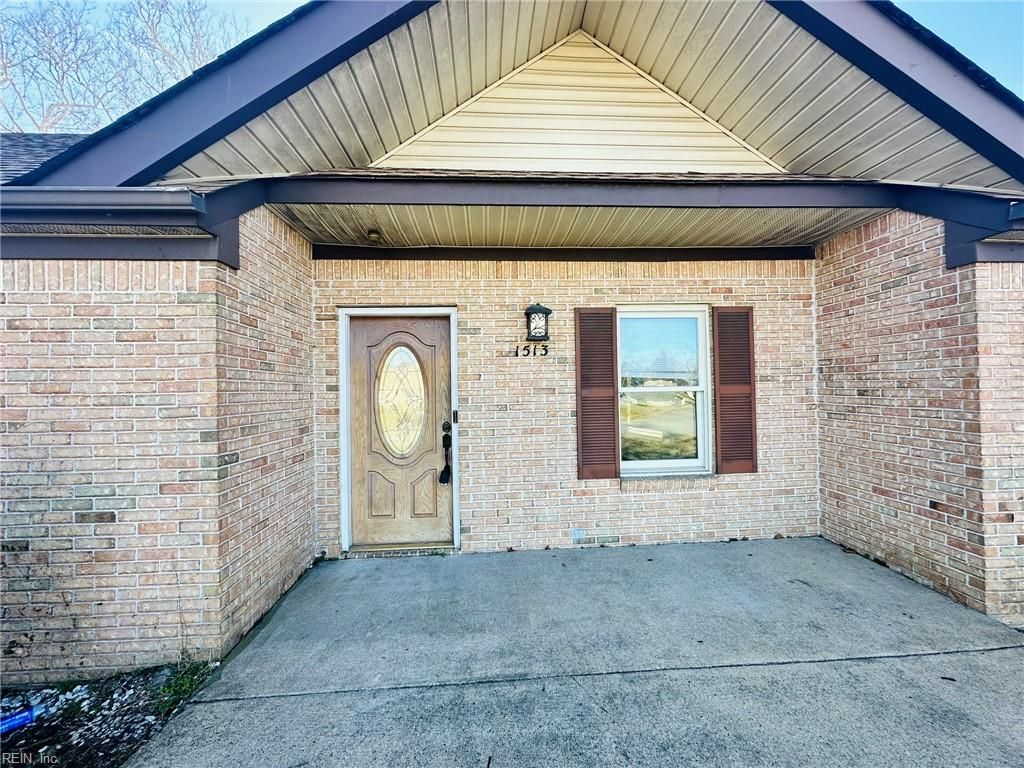 Photo of 1513 Lincoln Court, Chesapeake, VA 23320 (MLS # 10613437)