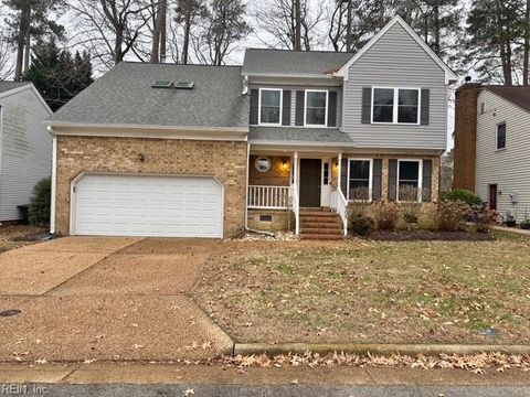 Photo of 905 Edgewater Drive, Newport News, VA 23602 (MLS # 10614390)