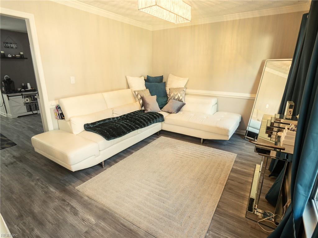 21 Windy Pines CRES