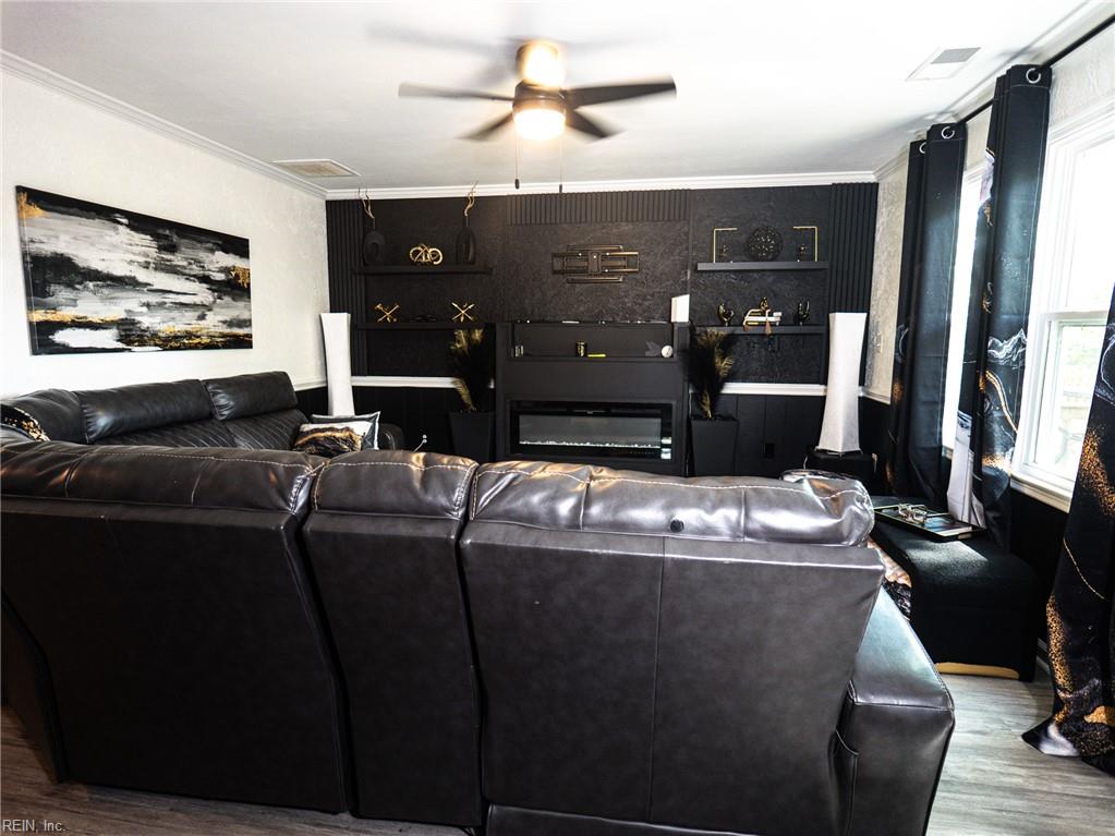 21 Windy Pines CRES