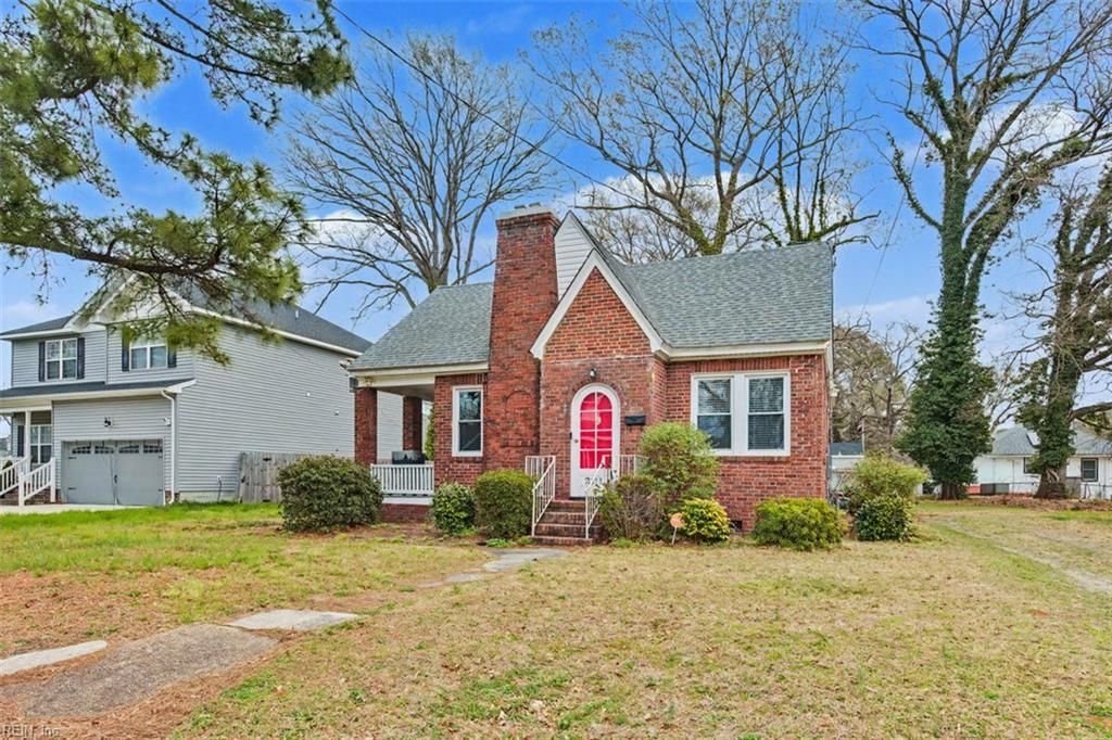 Photo of 2111 Atlanta Avenue, Portsmouth, VA 23704 (MLS # 10625164)