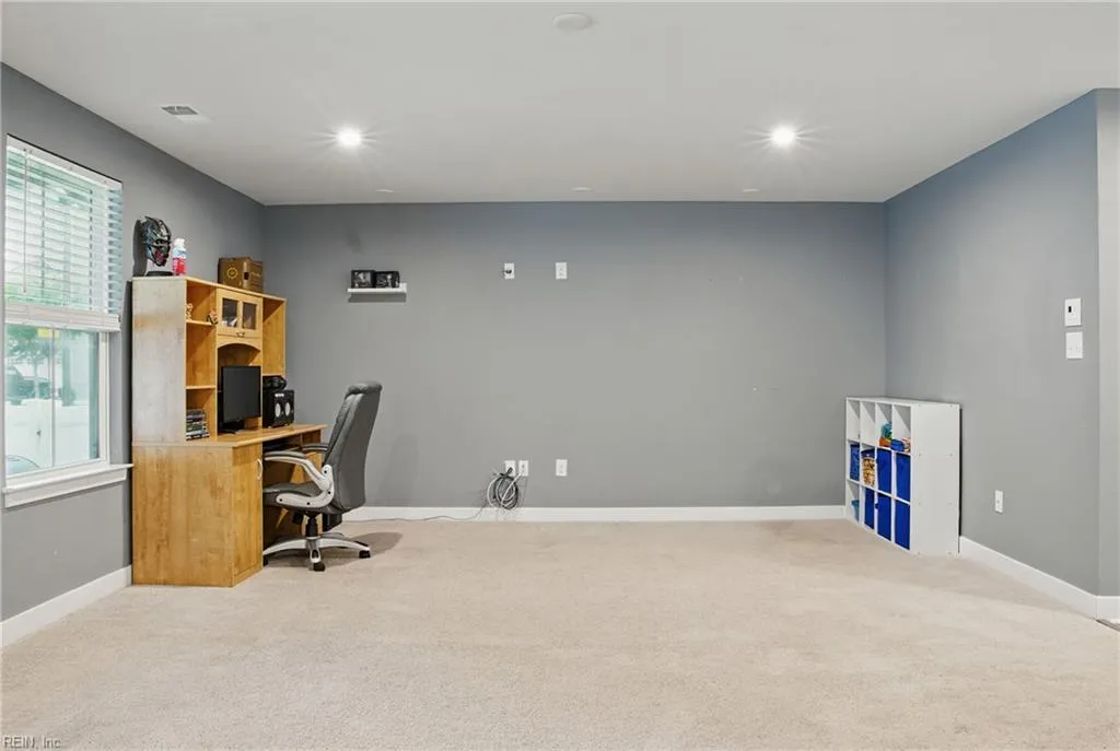 Chesapeake, Virginia 23323, United States, 4 Bedrooms Bedrooms, ,4 BathroomsBathrooms,Residential,Active,148129