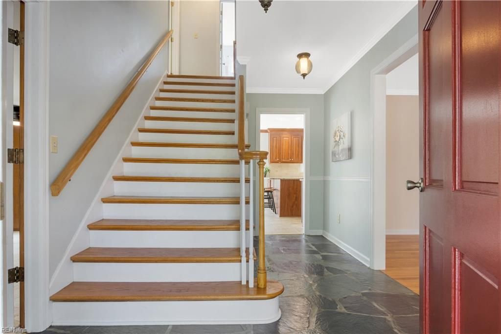 Photo of 202 Kingswood Drive, Williamsburg, VA 23185 (MLS # 10624867)