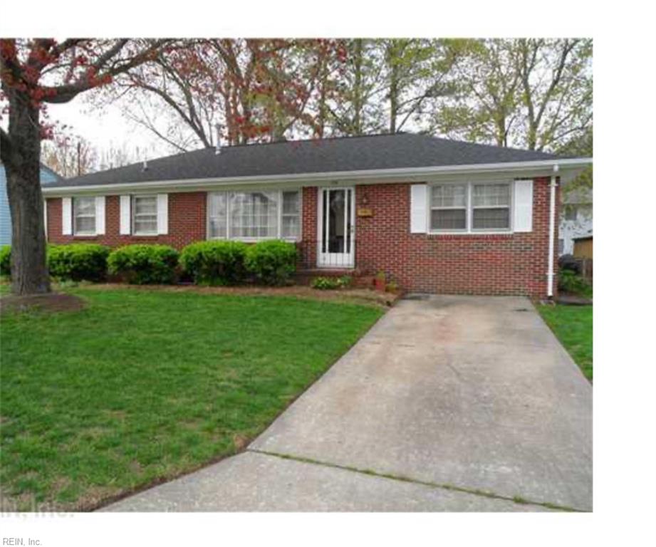 Photo of 105 Janet Drive, Hampton, VA 23666 (MLS # 10653575)