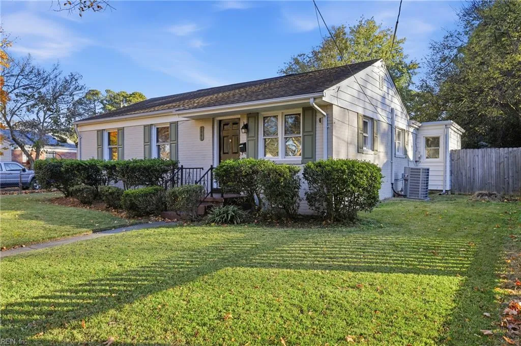 Norfolk, Virginia 23509, United States, 3 Bedrooms Bedrooms, ,2 BathroomsBathrooms,Residential,Active,240668