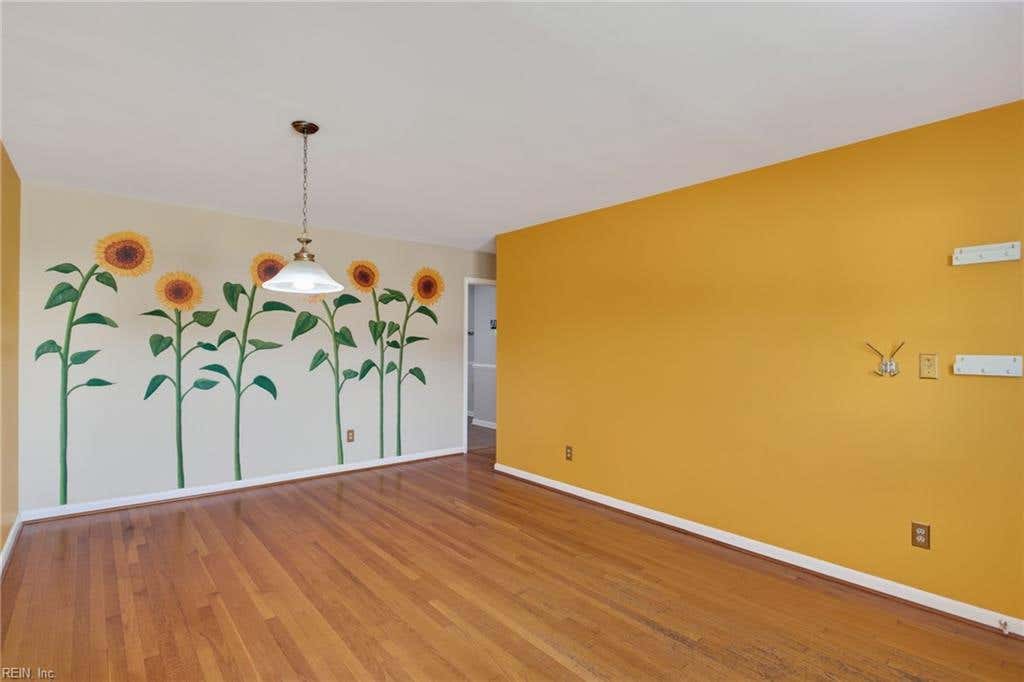 Photo of 903 Thames Drive Drive, Hampton, VA 23666 (MLS # 10648246)