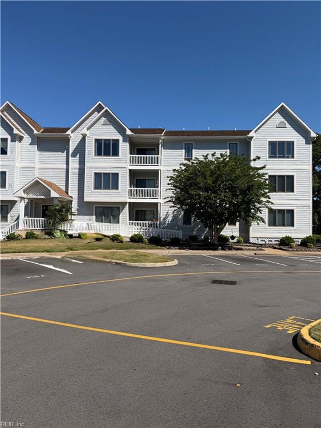 Photo of 5 Harbor Watch Drive #419, Chesapeake, VA 23320 (MLS # 10633000)