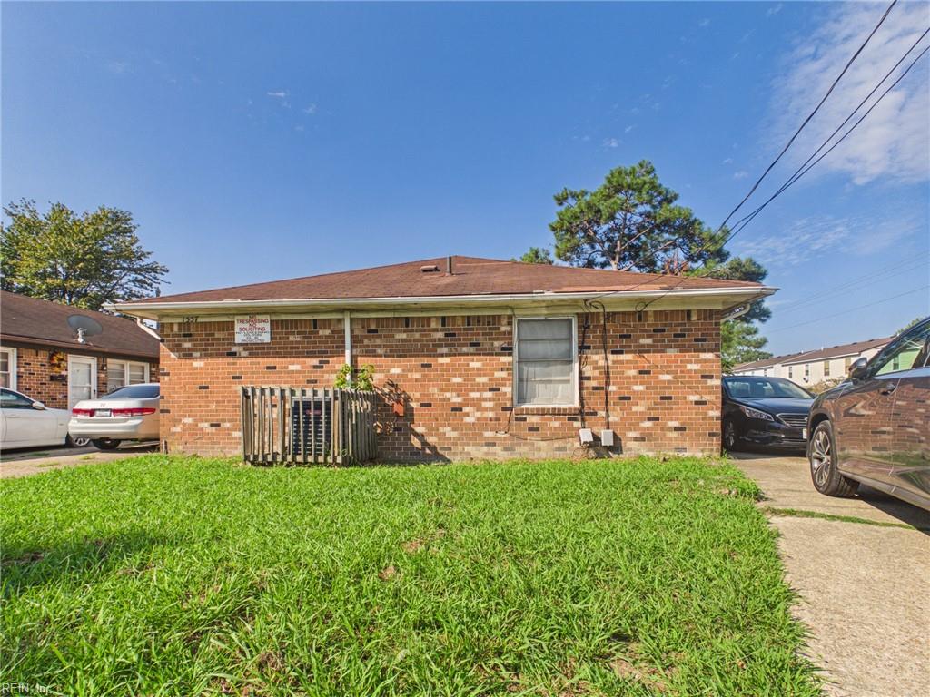 Photo of 1557 Birch Street, Norfolk, VA 23502 (MLS # 10655426)