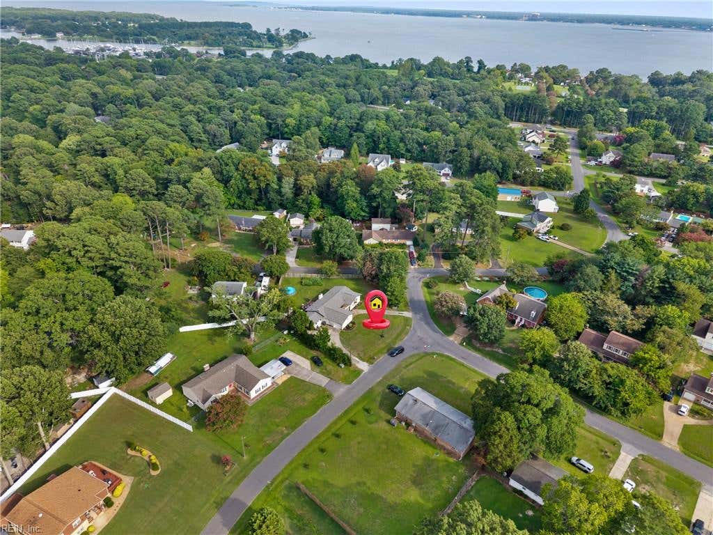 Photo of 1715 Holly View Drive, Gloucester Point, VA 23062 (MLS # 10649486)