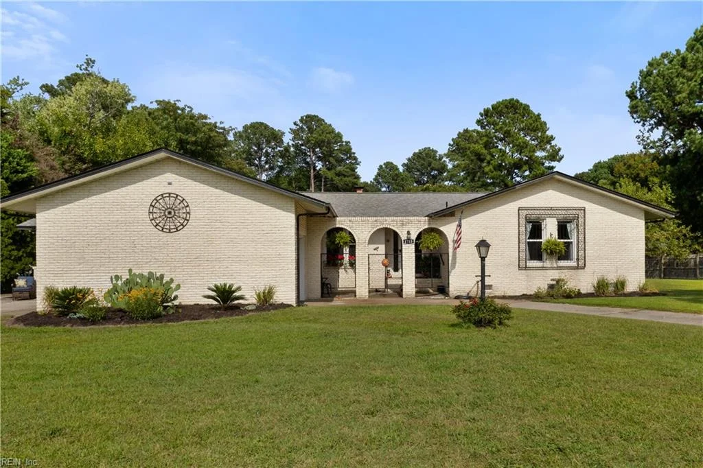 1715 Holly View Drive, Gloucester Point, VA, 23062