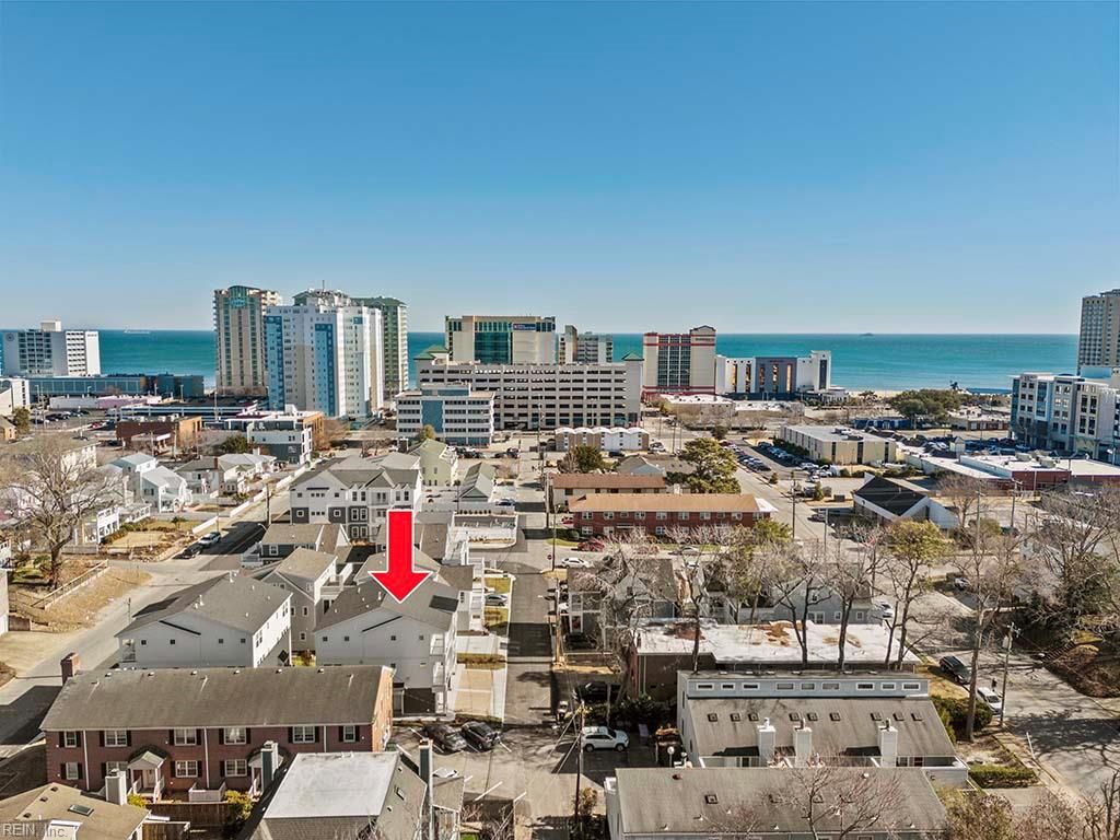 Photo of 405 33 1/2 Street #B, Virginia Beach, VA 23451 (MLS # 10613188)