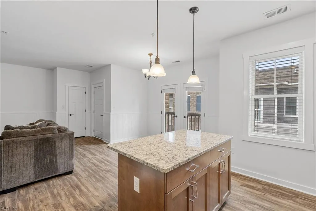 Norfolk, Virginia 23518, United States, 2 Bedrooms Bedrooms, ,2 BathroomsBathrooms,Residential,Active,91160