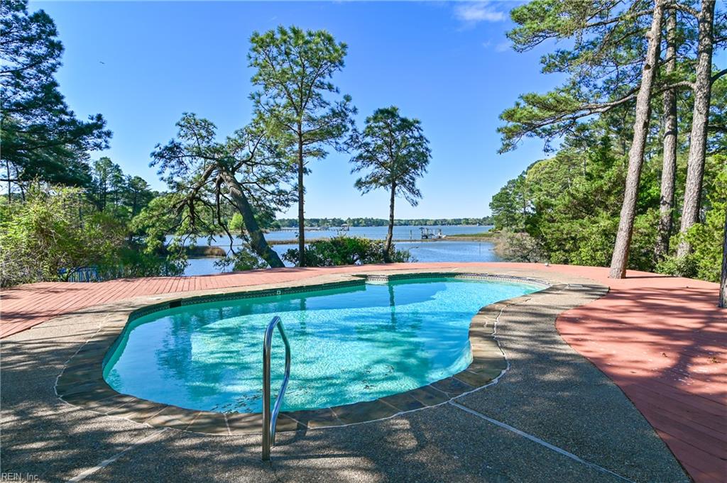 2741 River RD