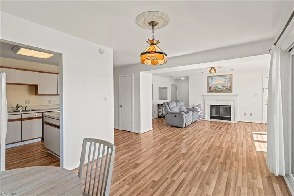 Hampton, Virginia 23669, United States, 3 Bedrooms Bedrooms, ,2 BathroomsBathrooms,Residential,Active,198311