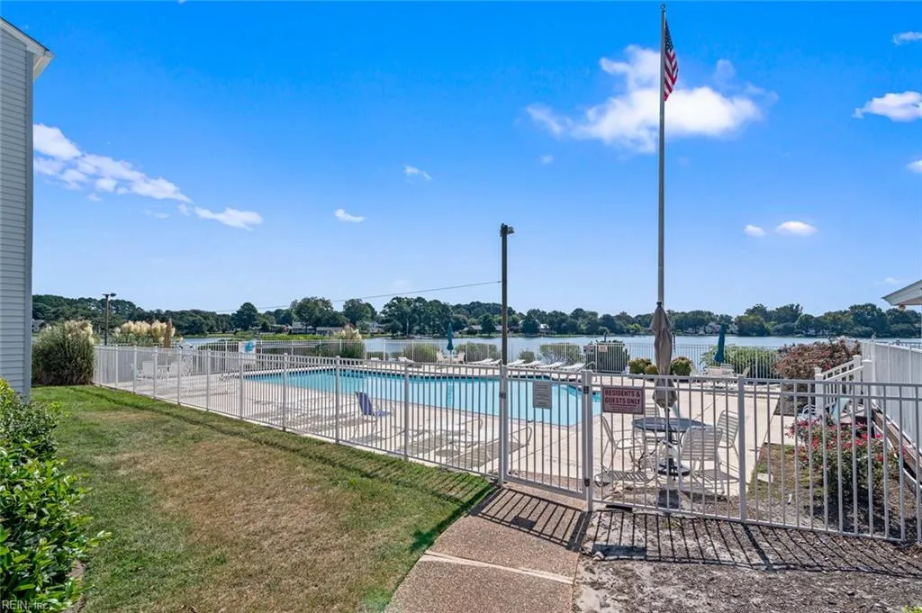 Hampton, Virginia 23669, United States, 3 Bedrooms Bedrooms, ,2 BathroomsBathrooms,Residential,Active,198311