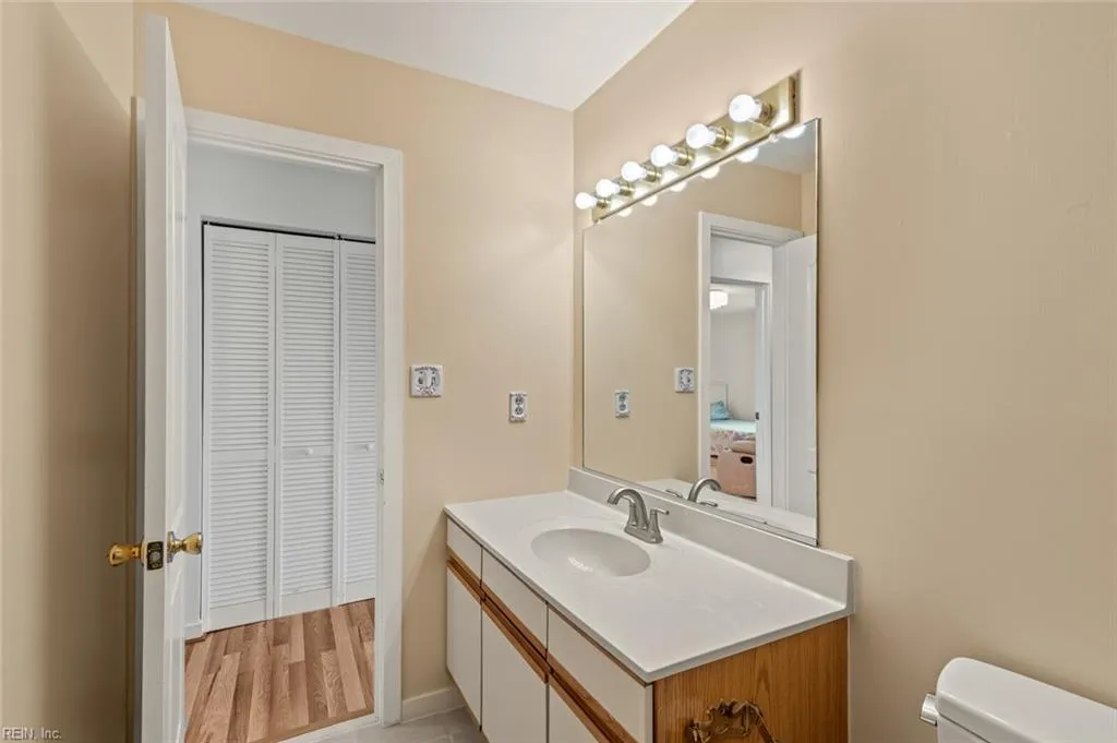 Hampton, Virginia 23669, United States, 3 Bedrooms Bedrooms, ,2 BathroomsBathrooms,Residential,Active,198311