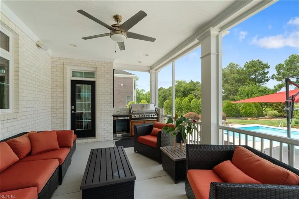 Virginia Beach, Virginia 23456, United States, 6 Bedrooms Bedrooms, ,6 BathroomsBathrooms,Residential,Active,154824