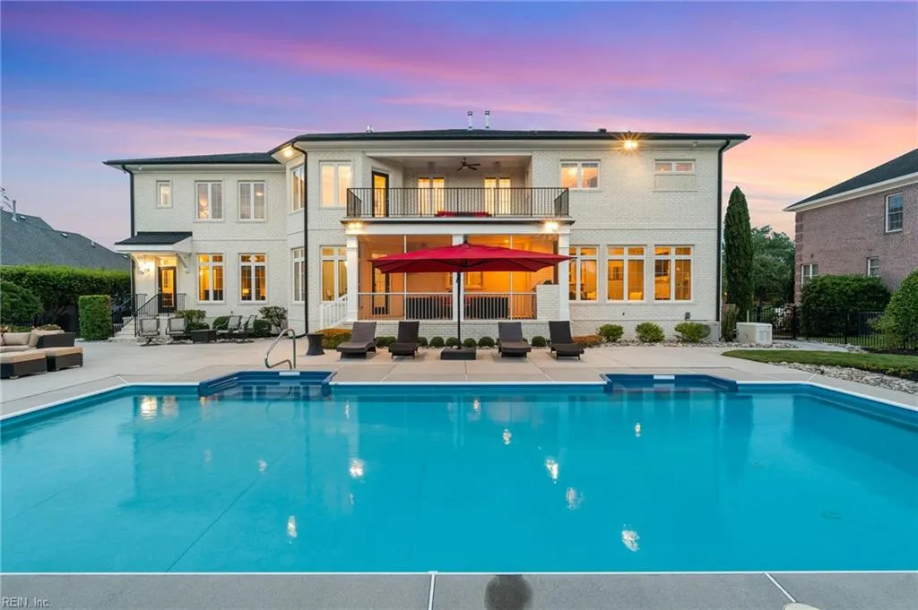 Virginia Beach, Virginia 23456, United States, 6 Bedrooms Bedrooms, ,6 BathroomsBathrooms,Residential,Active,154824