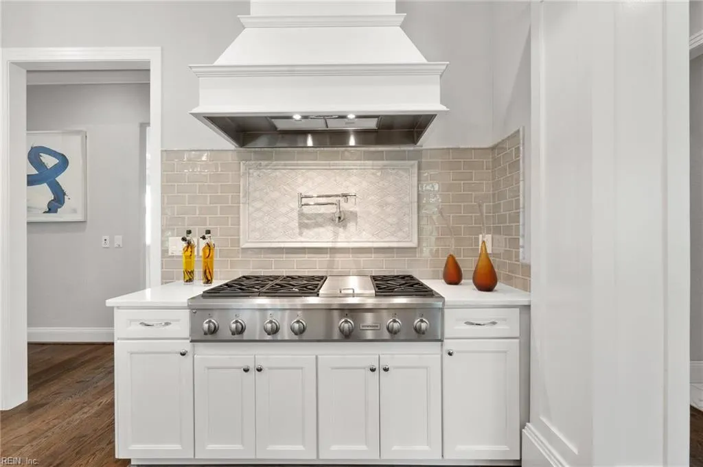 Virginia Beach, Virginia 23456, United States, 6 Bedrooms Bedrooms, ,6 BathroomsBathrooms,Residential,Active,154824