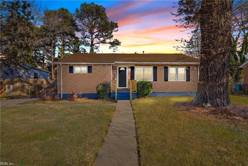 Photo of 607 Henderson Street, Portsmouth, VA 23701 (MLS # 10624033)