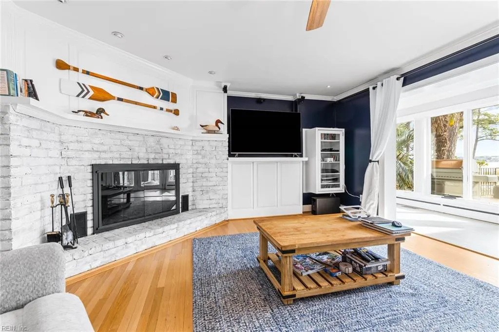 Virginia Beach, Virginia 23451, United States, 5 Bedrooms Bedrooms, ,4 BathroomsBathrooms,Residential,Active,253535