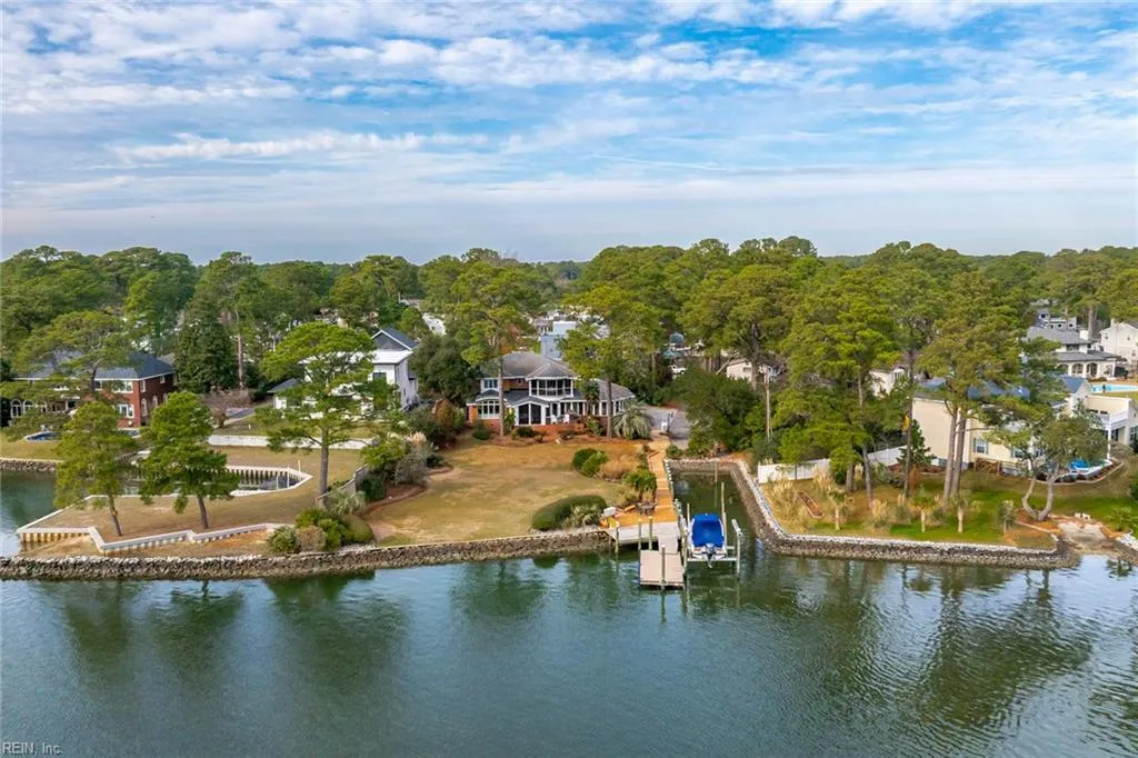 Virginia Beach, Virginia 23451, United States, 5 Bedrooms Bedrooms, ,4 BathroomsBathrooms,Residential,Active,253535