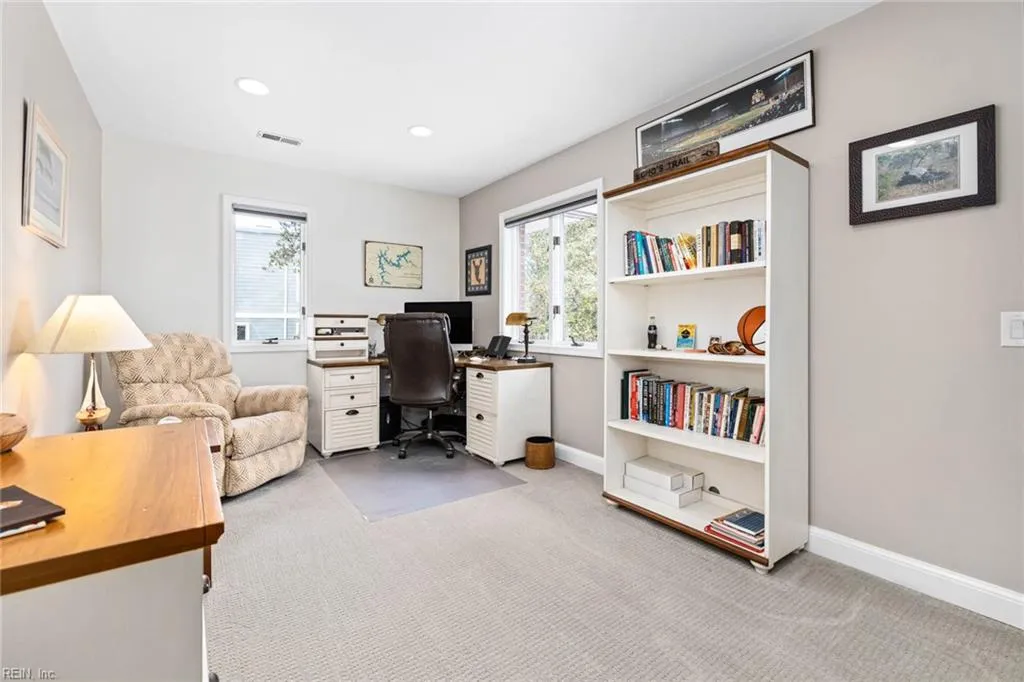 Virginia Beach, Virginia 23451, United States, 5 Bedrooms Bedrooms, ,4 BathroomsBathrooms,Residential,Active,253535