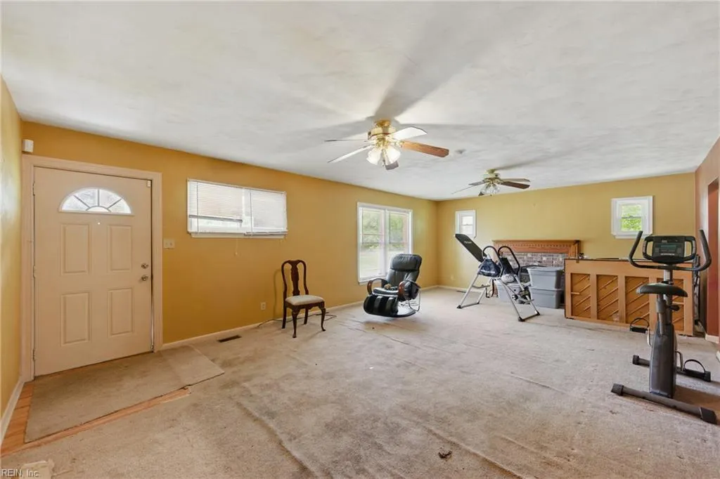 Virginia Beach, Virginia 23456, United States, 3 Bedrooms Bedrooms, ,2 BathroomsBathrooms,Residential,Pending,116447