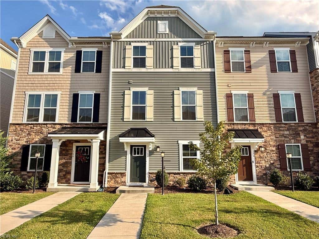 Photo of 160 Spring Grove Way, Smithfield, VA 23430 (MLS # 10650972)