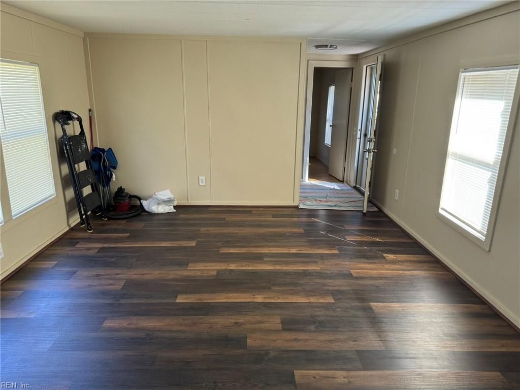 Photo of 102 Juniper Circle, Moyock, NC 27958 (MLS # 10624660)