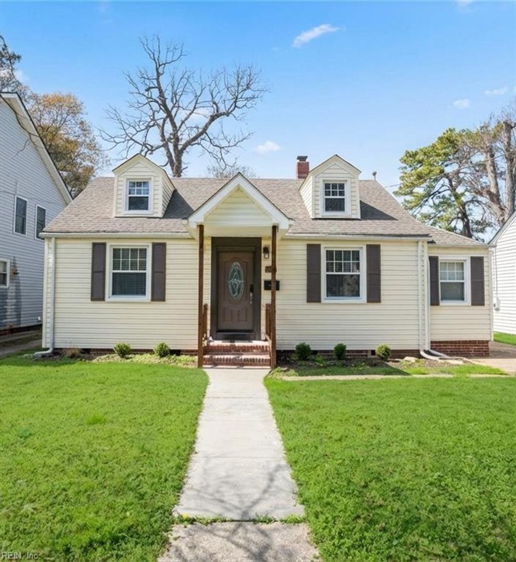 Photo of 2629 Bapaume Avenue, Norfolk, VA 23509 (MLS # 10627460)