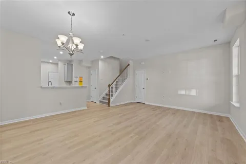 MLS: 10571492