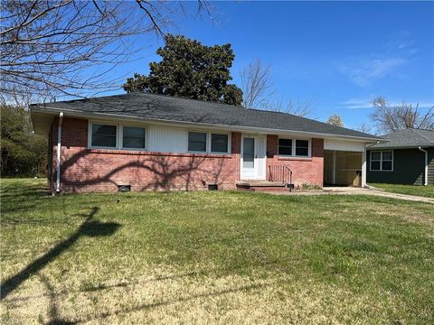 Photo of 13 Frances Street, Newport News, VA 23601 (MLS # 10631272)