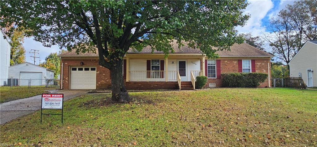Photo of 1024 Bowling Green Trail, Chesapeake, VA 23320 (MLS # 10614106)