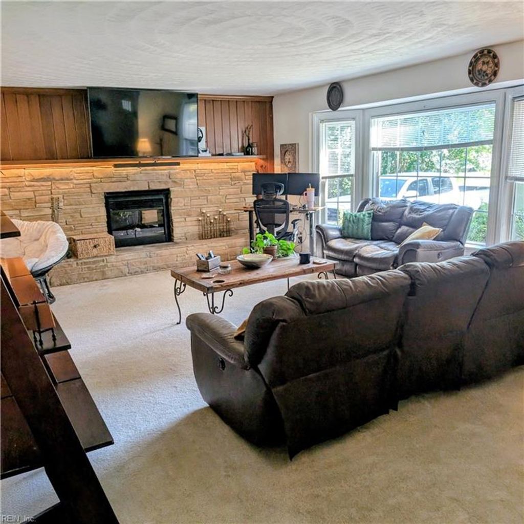 Photo of 4959 Briarwood Lane, Portsmouth, VA 23703 (MLS # 10604846)