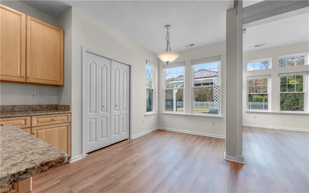 Virginia Beach, Virginia 23455, United States, 4 Bedrooms Bedrooms, ,3 BathroomsBathrooms,Residential,Active,255565