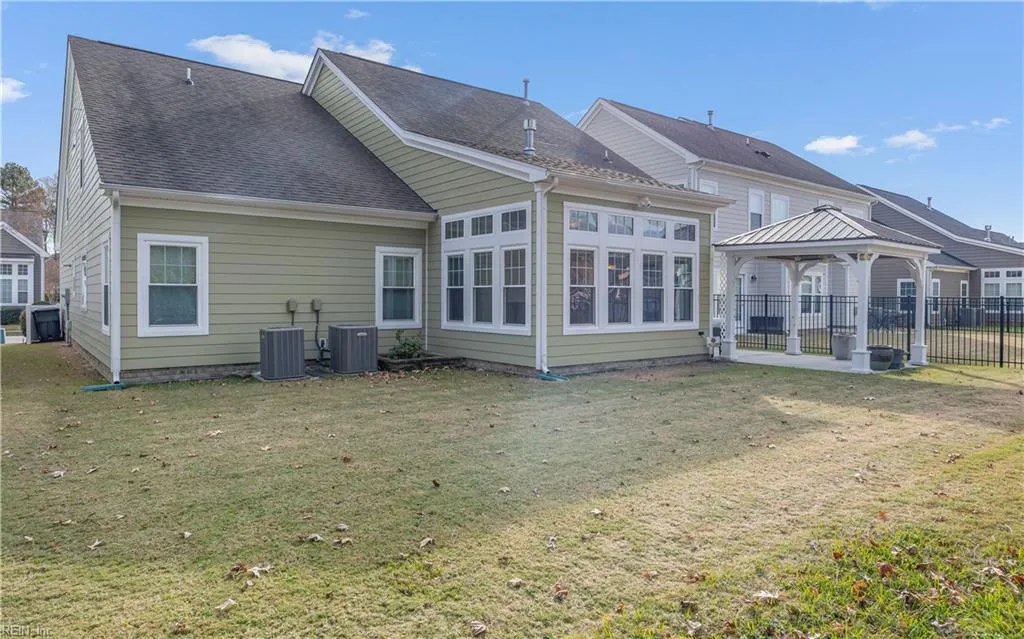 Virginia Beach, Virginia 23455, United States, 4 Bedrooms Bedrooms, ,3 BathroomsBathrooms,Residential,Active,255565