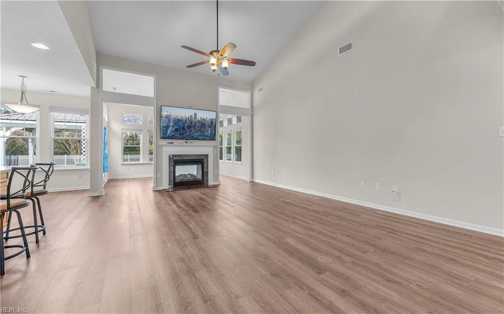 Virginia Beach, Virginia 23455, United States, 4 Bedrooms Bedrooms, ,3 BathroomsBathrooms,Residential,Active,255565