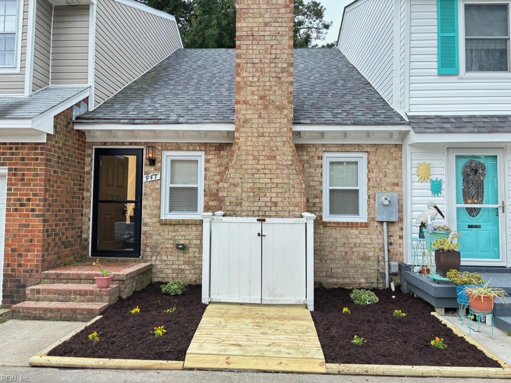 Photo of 947 Wildwood Square Court, Virginia Beach, VA 23454 (MLS # 10656340)