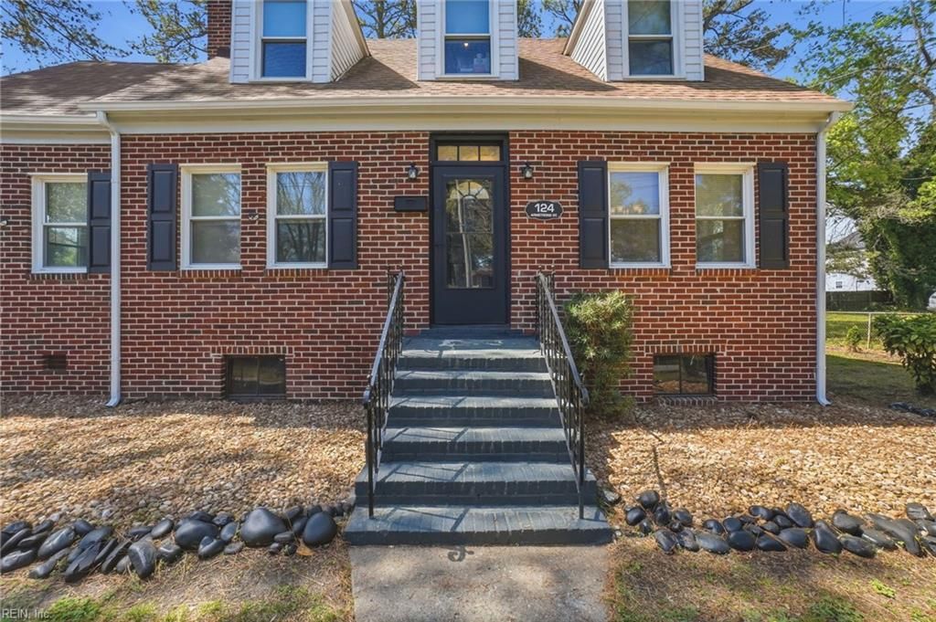 Photo of 124 Armstrong Street, Portsmouth, VA 23704 (MLS # 10628996)