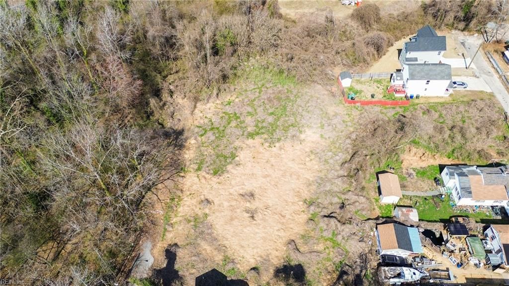 Photo of 328 N Lloyd Street Street, Suffolk, VA 23439 (MLS # 10624070)