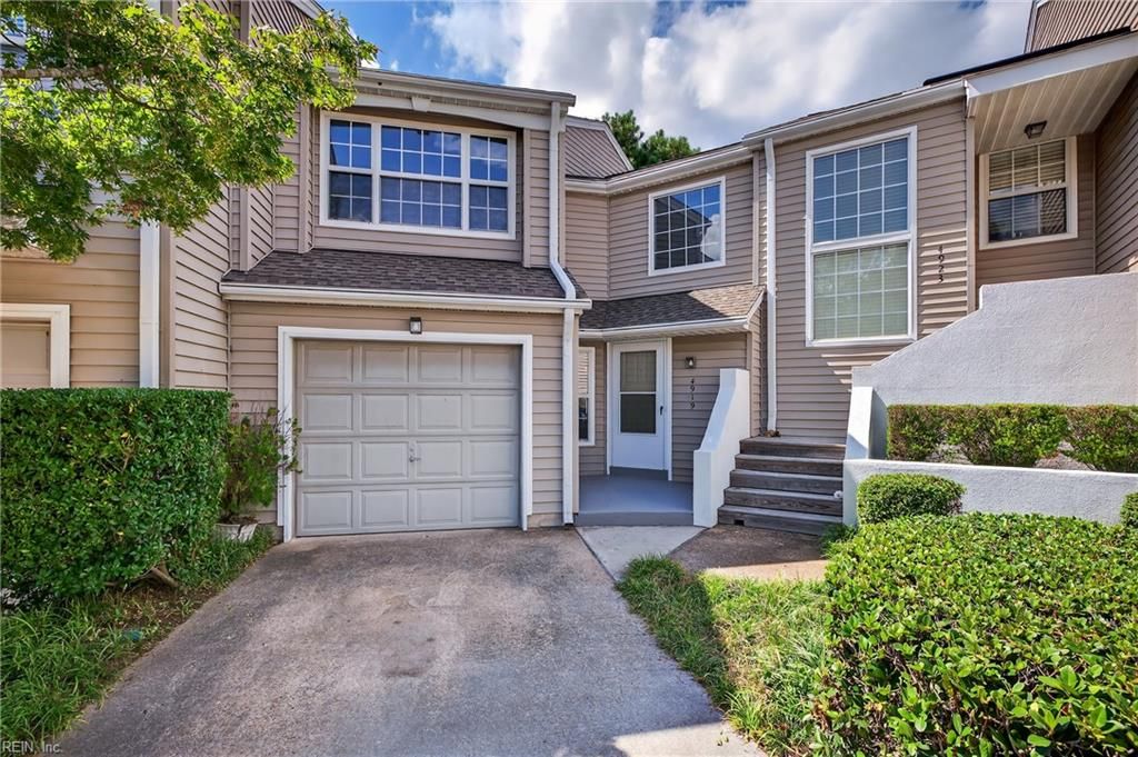 Photo of 4919 Cypress Point Circle, Virginia Beach, VA 23455 (MLS # 10624591)