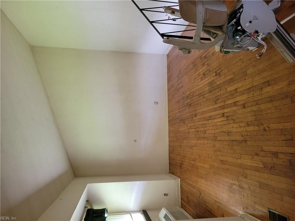 536 Longfellow AVE