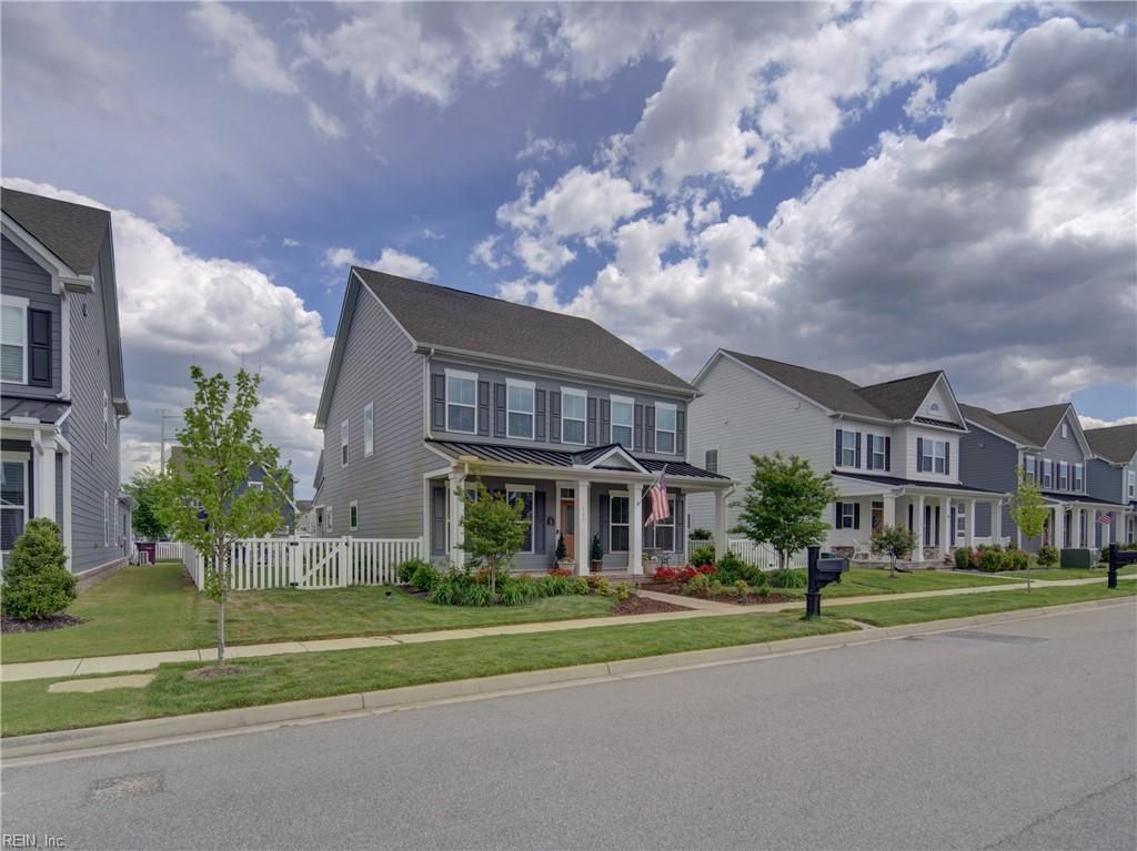 Photo of 605 Big Bear Lane, Chesapeake, VA 23323 (MLS # 10631084)